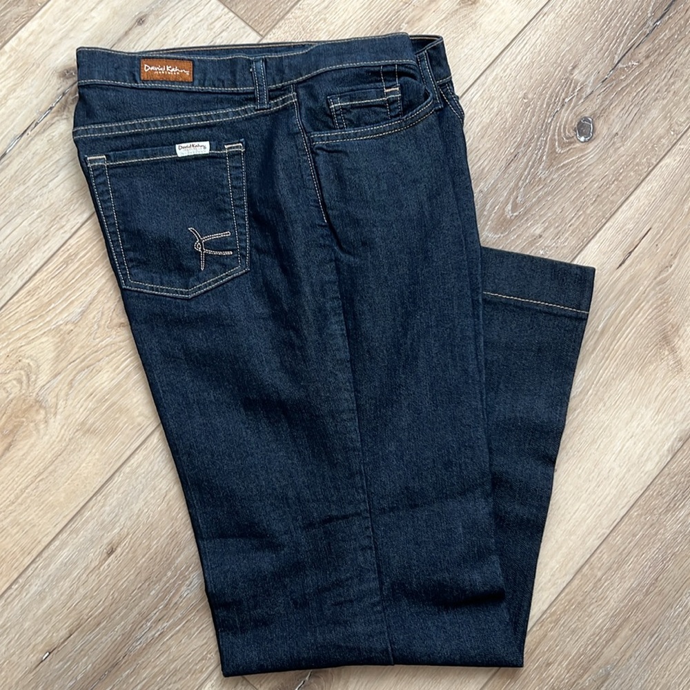 Almost Brand New David Kahn Dark Wash Wide Leg Bootcut Jeans size 31